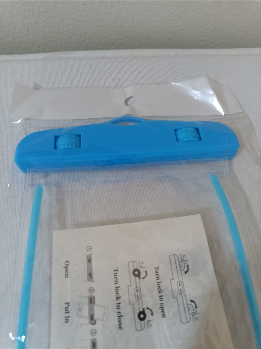 Waterproof Universal Phone Pouch - Blue - Picture 3 of 3